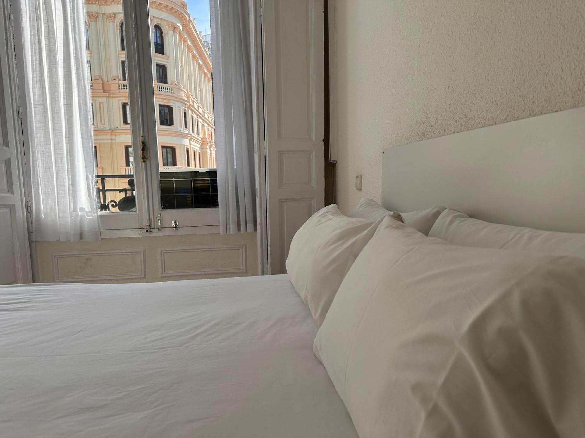 Guest House Exito En 马德里 外观 照片