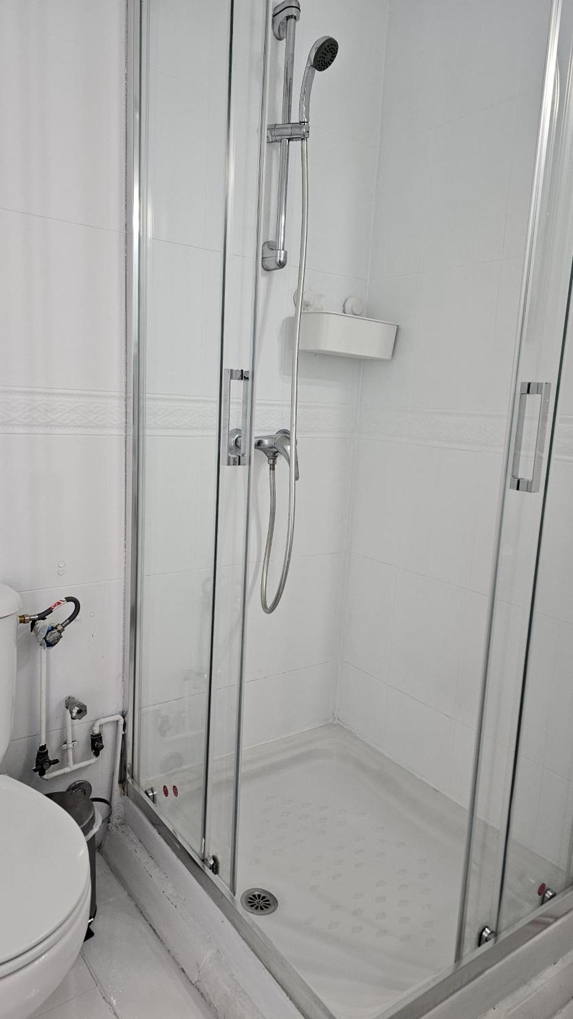 Guest House Exito En 马德里 外观 照片