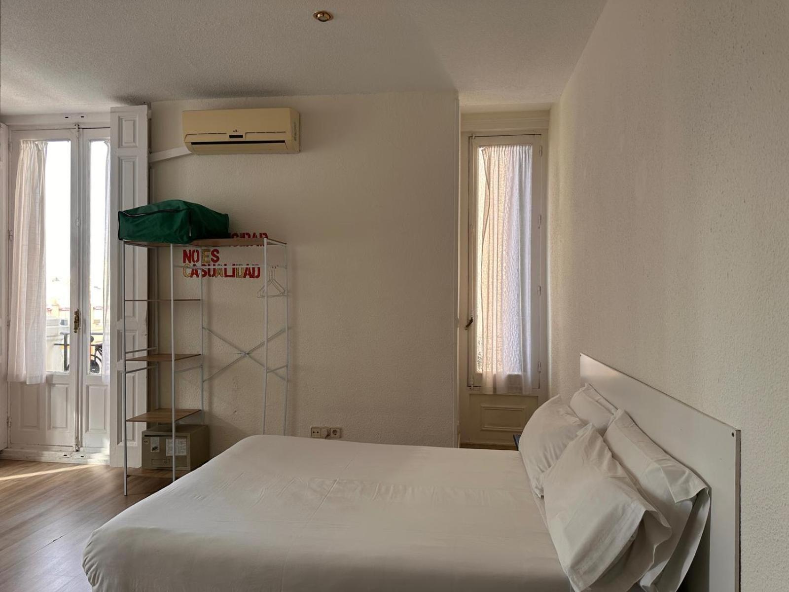 Guest House Exito En 马德里 外观 照片