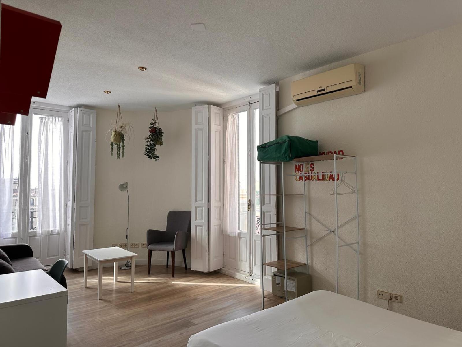 Guest House Exito En 马德里 外观 照片
