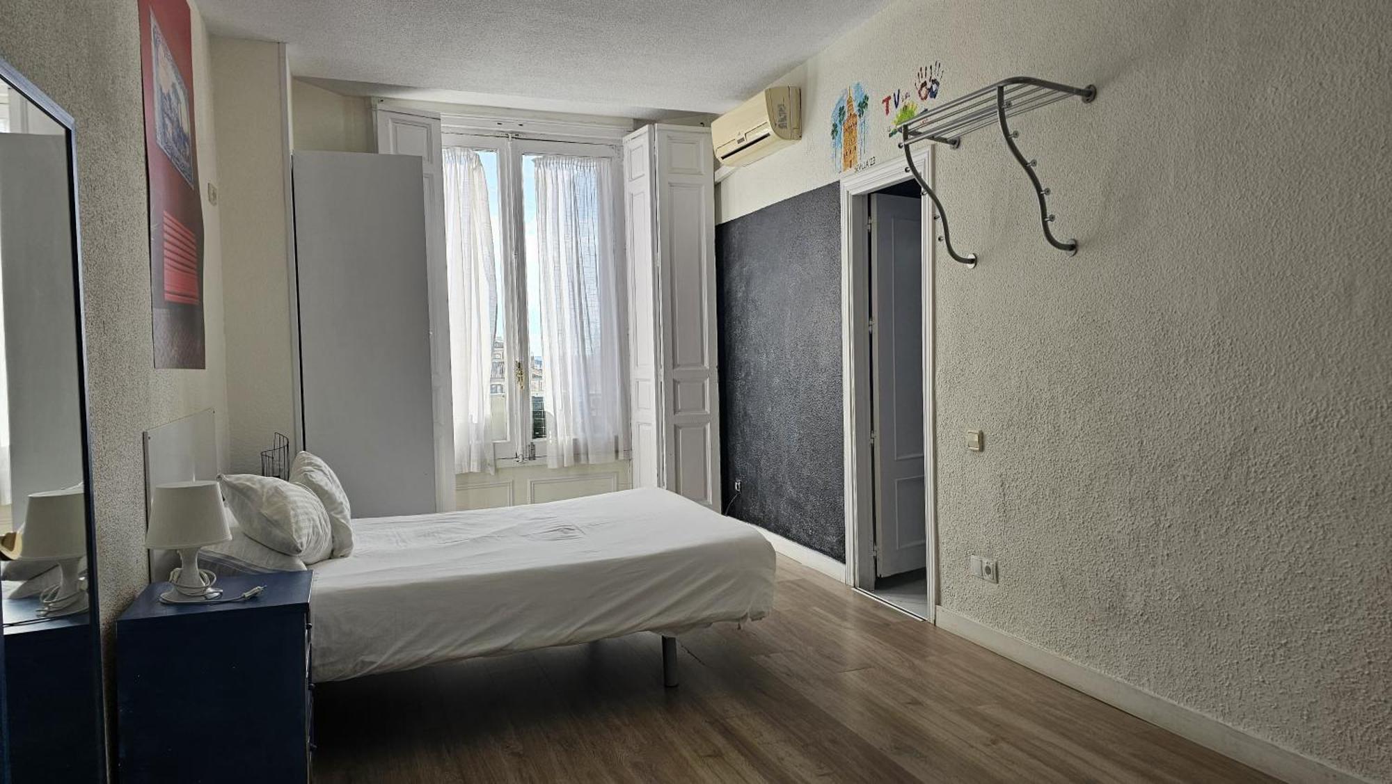 Guest House Exito En 马德里 外观 照片